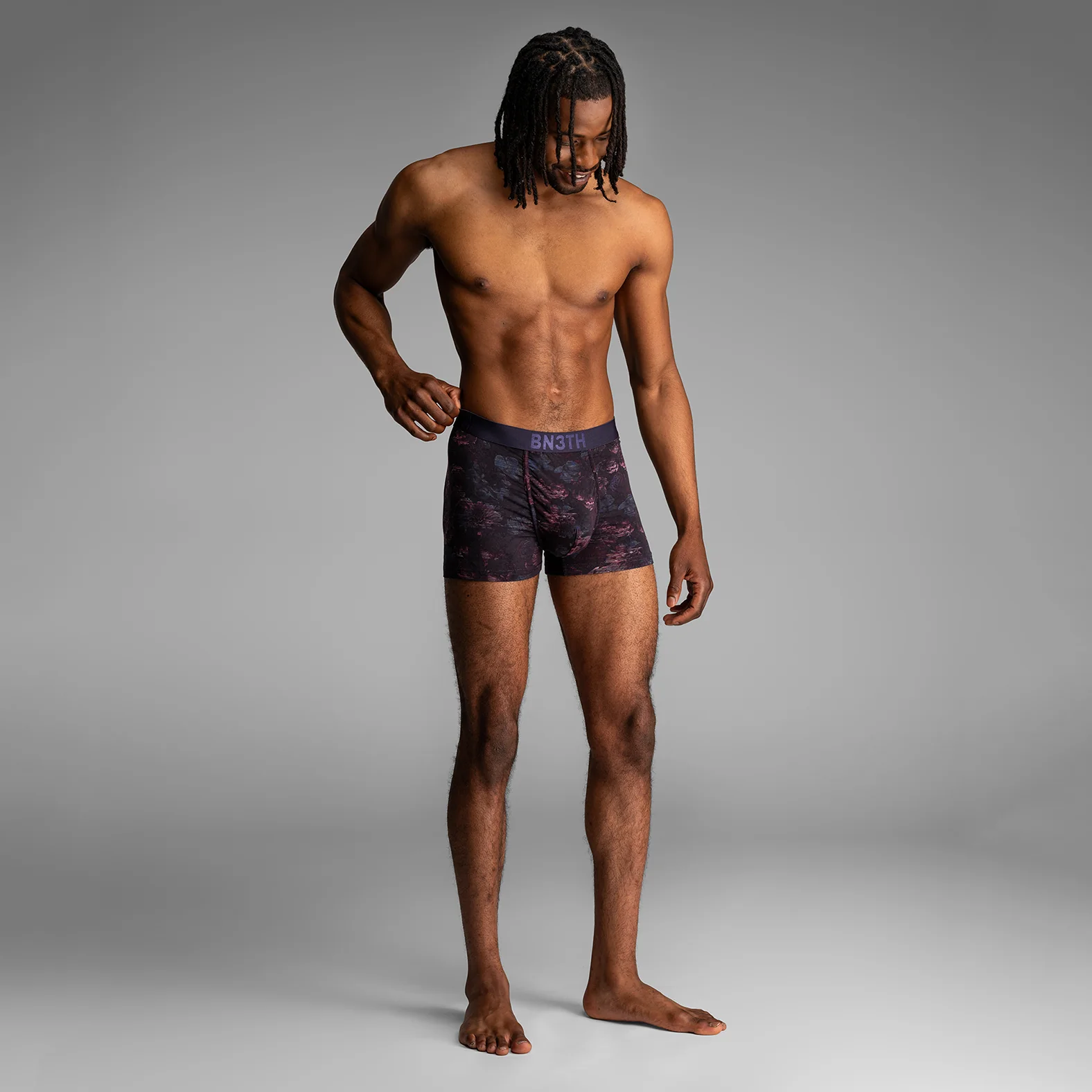 Classic Icon Trunk : Dark Floral Dark Navy - Image 4