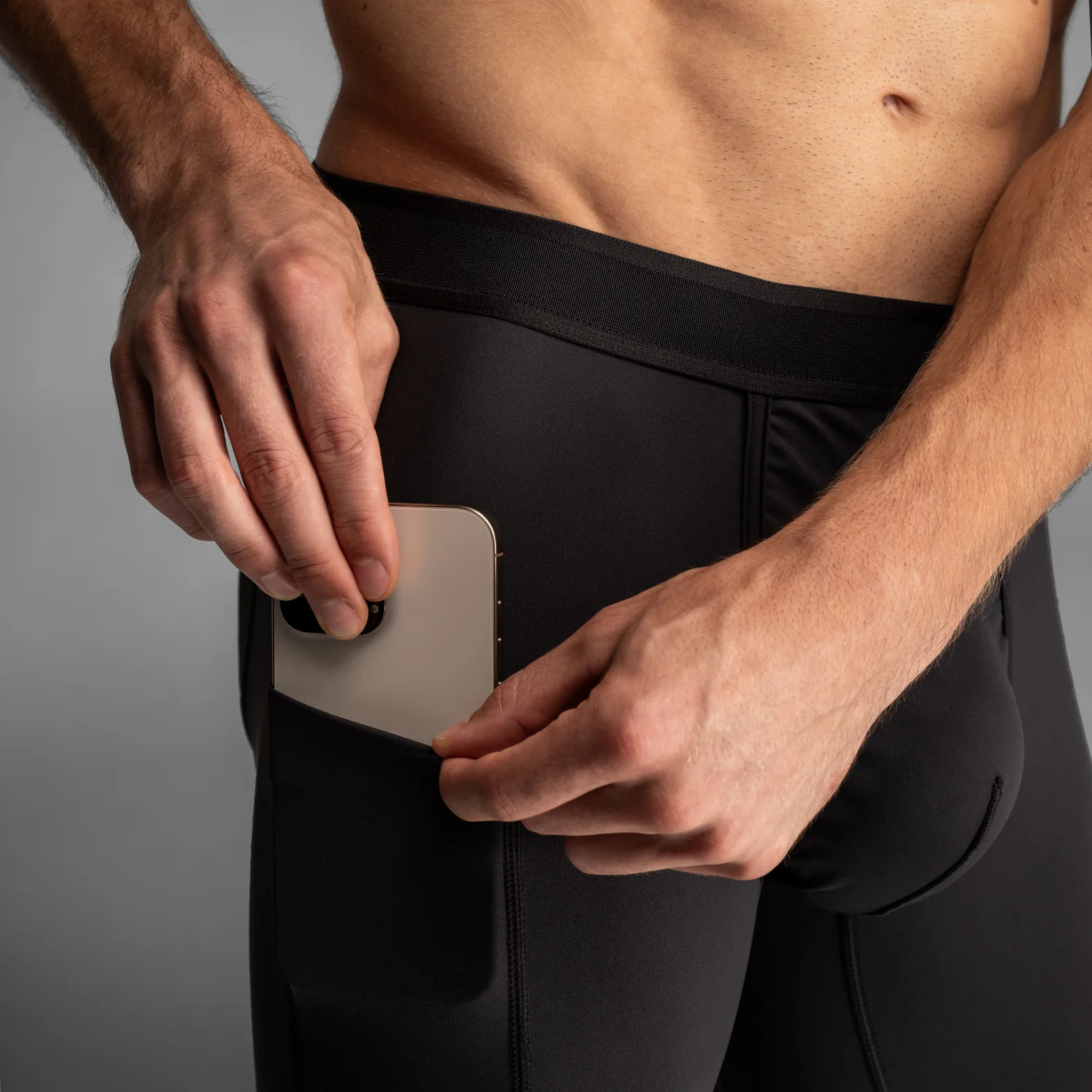 Pro Ultra Liner Tight With Pocket: Black - Image 8