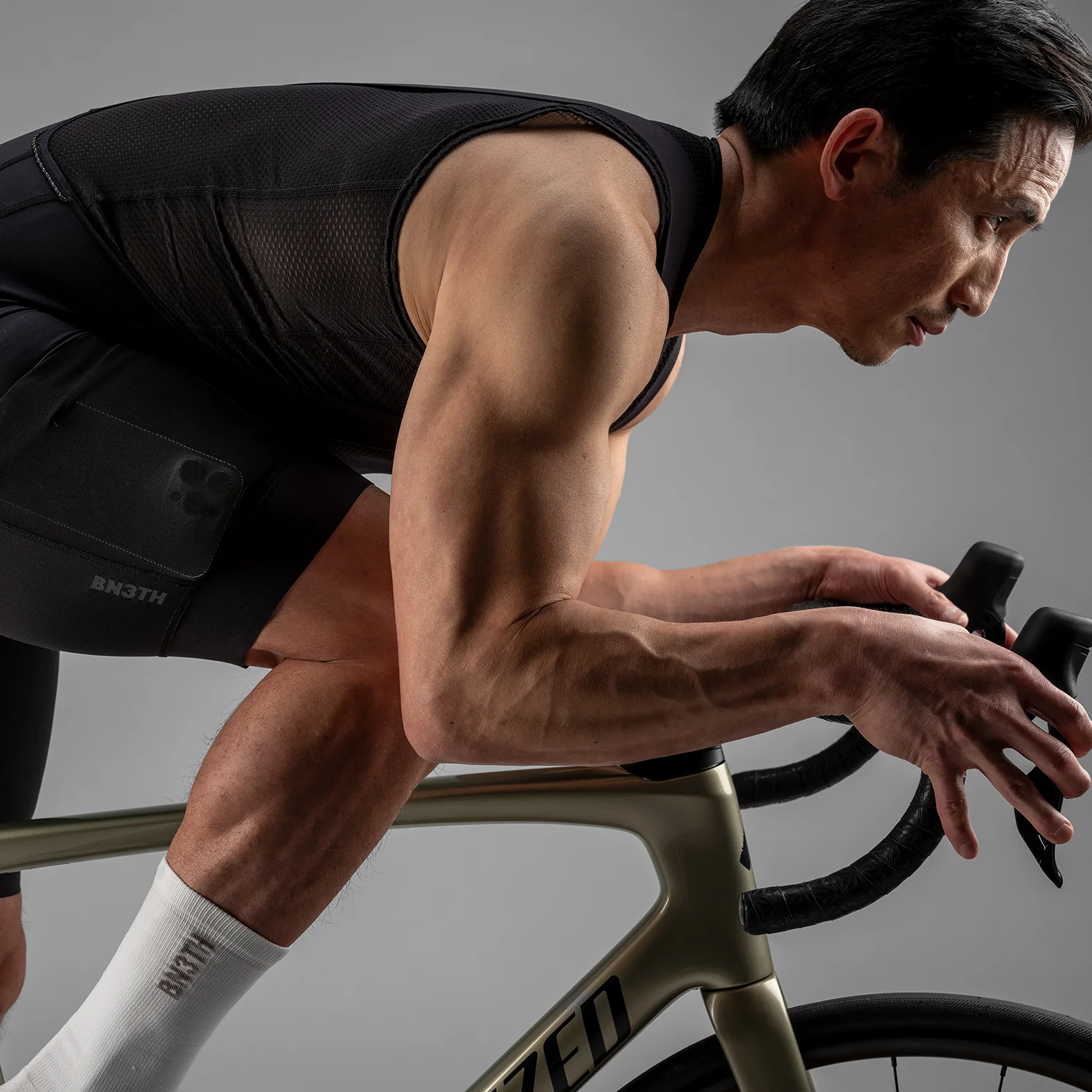 Pursuit Bibshort Cargo: Black - Image 8
